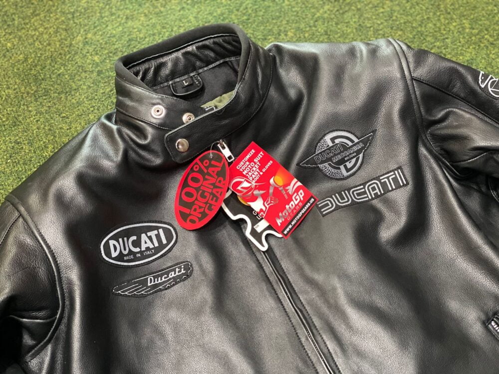 Ducati heritage ladies leather jacket close view » motogp gears